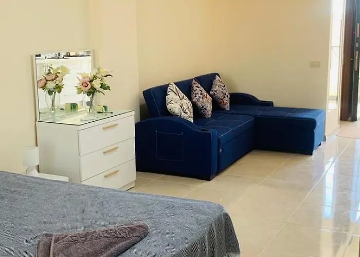 Tiba Golden Apartmanhotel